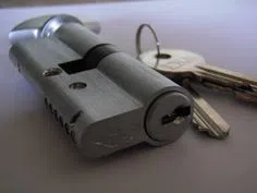 Larchmont NY Locksmith Store Larchmont, NY 914-363-0700 - broken-key-extraction